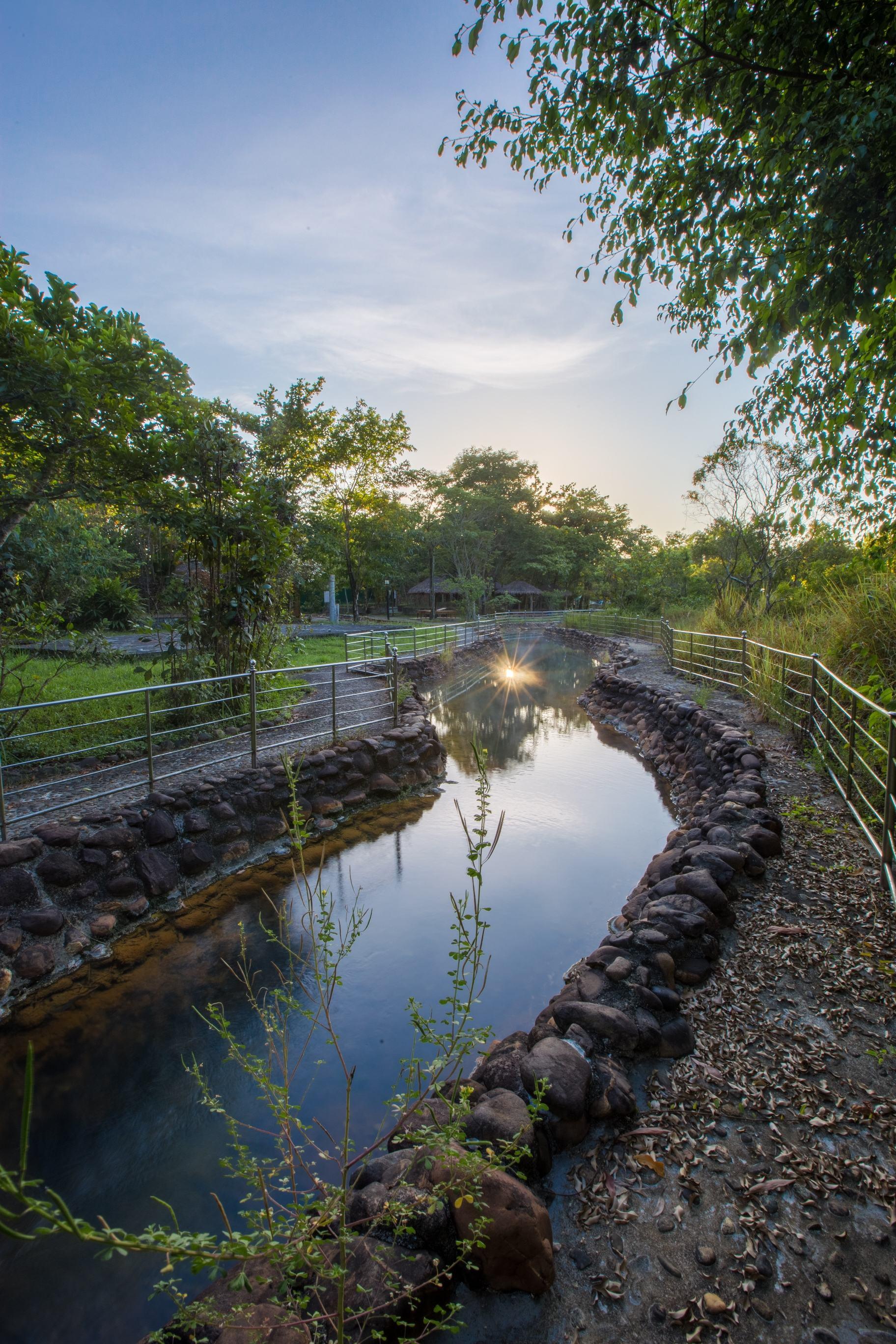 Thanh Tan Hot Springs By Fusion Hue Exterior foto